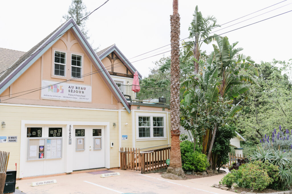 The outside building of Au Beau Sejour French Preschool